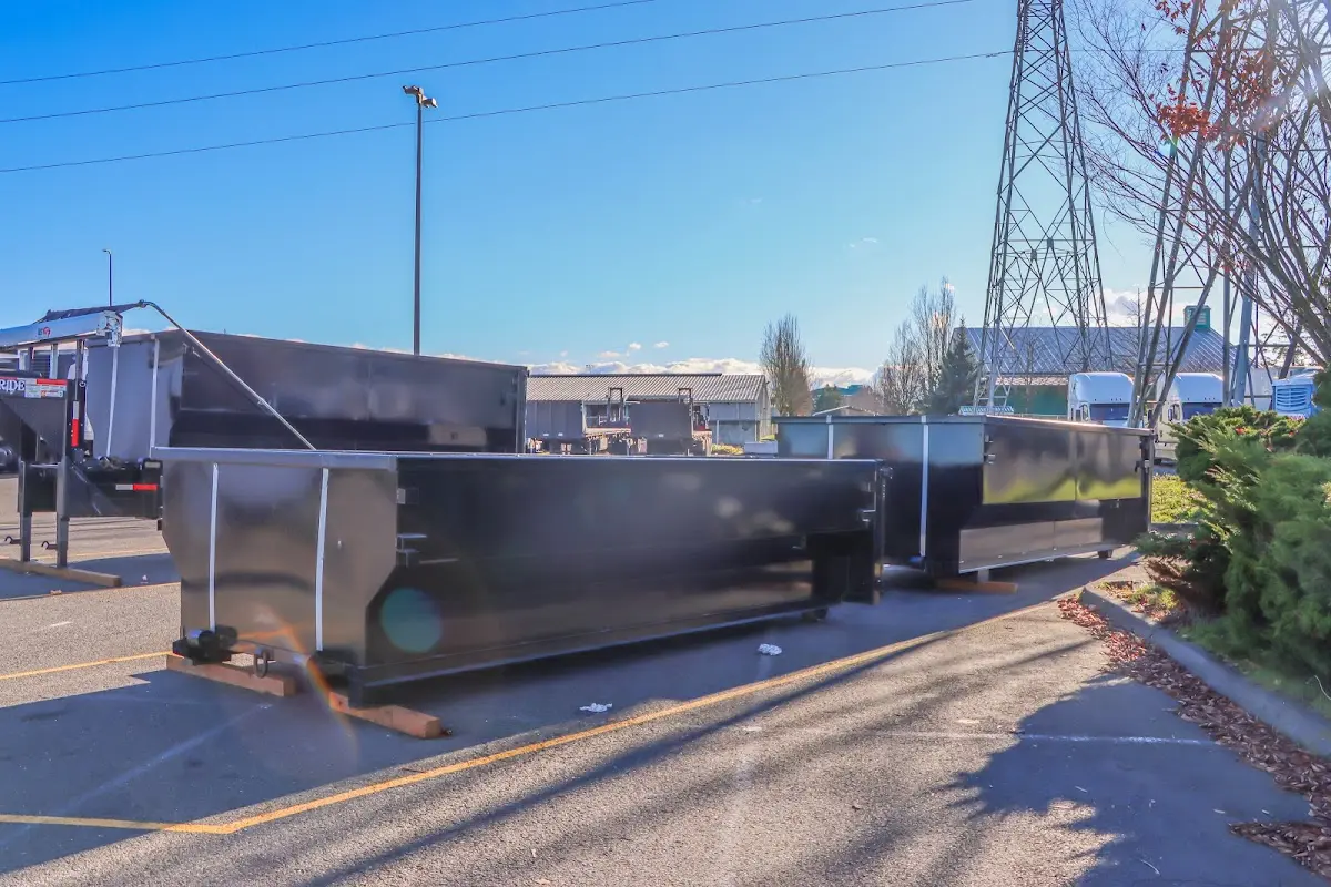 Professional dumpster rental and junk removal service in Islip